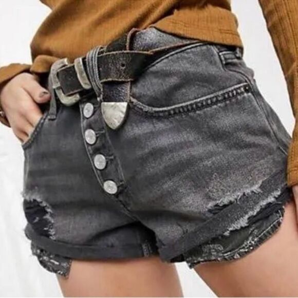 We The Free Romeo Short Black Size 26 - Picture 1 of 5